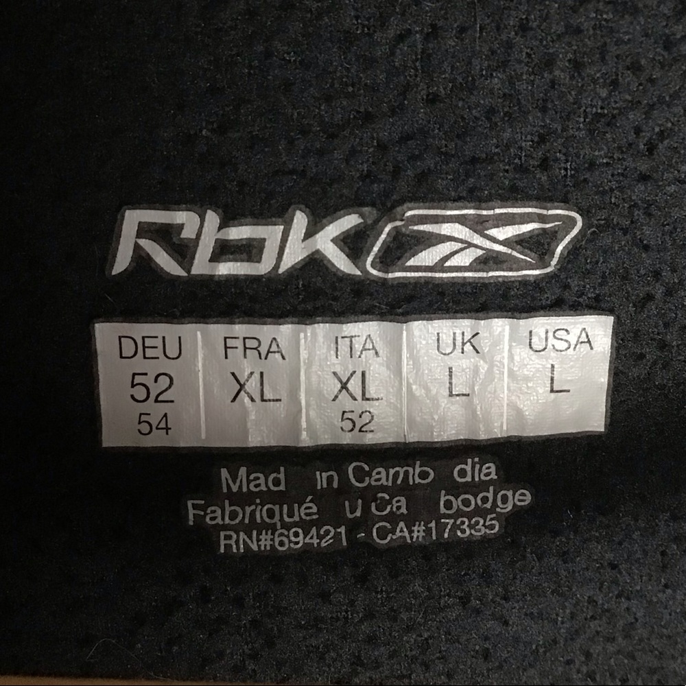 Reebok Pullover - Picture 4 of 4